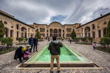 مسافران نوروزی در کاشان