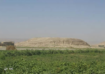 تل ۹ هزار ساله نورآباد ممسنی عکس مربوط به اوایل دهه ۹۰