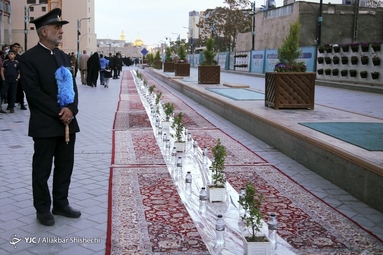 افطاری در حرم مطهر امام رضا (ع)