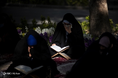 آیین جزء خوانی قرآن کریم در چهار باغ اصفهان