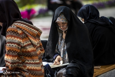 آیین جزء خوانی قرآن کریم در چهار باغ اصفهان