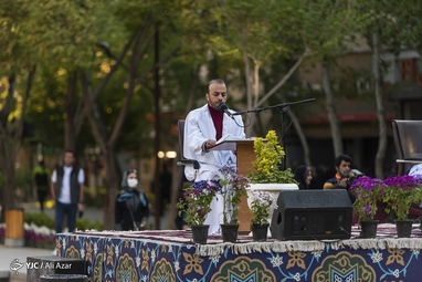 آیین جزء خوانی قرآن کریم در چهار باغ اصفهان