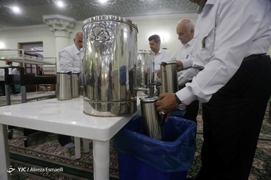 مراسم افطاری در حرم مطهر حضرت عبدالعظیم حسنی (ع)