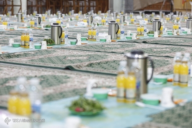 مراسم افطاری در حرم مطهر حضرت عبدالعظیم حسنی (ع)