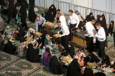 مراسم افطاری در حرم مطهر حضرت عبدالعظیم حسنی (ع)