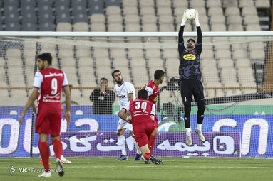 لیگ برتر فوتبال/ پرسپولیس تهران ۳ - ملوان بندرانزلی ۰