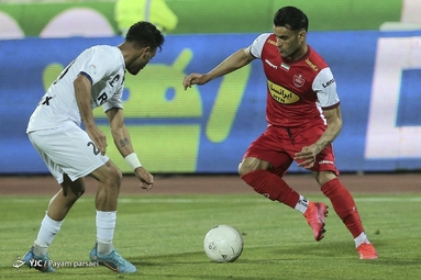 لیگ برتر فوتبال/ پرسپولیس تهران ۳ - ملوان بندرانزلی ۰