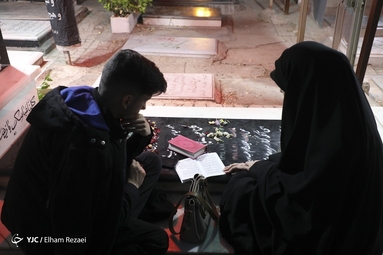 مراسم احیاء شب بیست و یکم ماه مبارک رمضان - گلزار شهدای بهشت زهرا