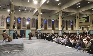 دیدار جمعی از دانشجویان و تشکل های دانشجویی با مقام معظم رهبری