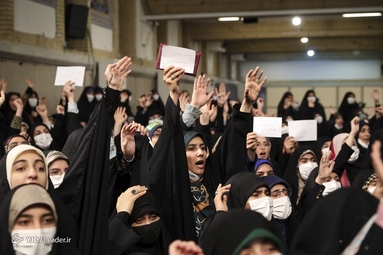دیدار جمعی از دانشجویان و تشکل های دانشجویی با مقام معظم رهبری