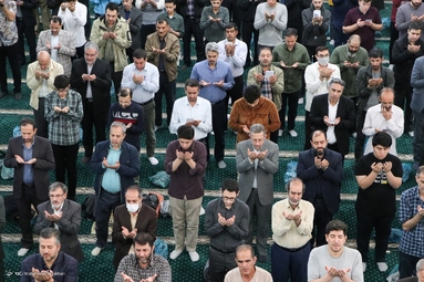 اقامه نماز با شکوه عید سعید فطر - زنجان