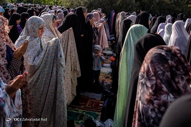 اقامه نماز با شکوه عید سعید فطر در مصلی تهران