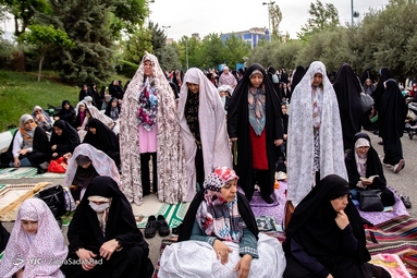 اقامه نماز با شکوه عید سعید فطر در مصلی تهران