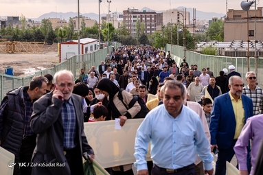 اقامه نماز با شکوه عید سعید فطر در مصلی تهران