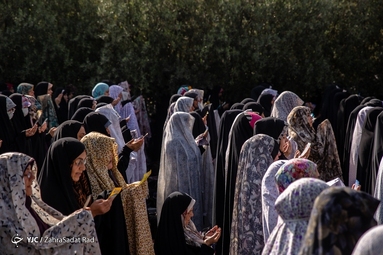 اقامه نماز با شکوه عید سعید فطر در مصلی تهران