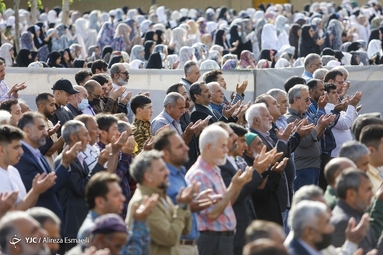 اقامه نماز با شکوه عید سعید فطر در حرم شاه عبدالعظیم حسنی(ع)