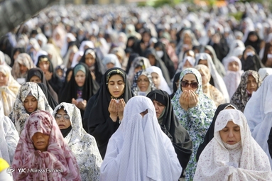اقامه نماز با شکوه عید سعید فطر در حرم شاه عبدالعظیم حسنی(ع)