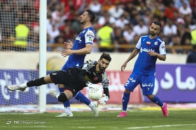 شهرآورد ۱۰۰ / پرسپولیس تهران ۱ - استقلال تهران ۰
