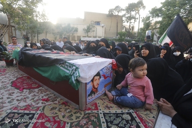 مراسم وداع با پیکر مطهر شهید آشوری جانی بت اوشانا