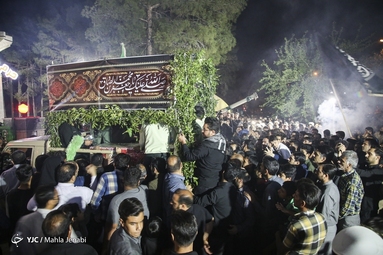 عزاداری شب شهادت امام جعفر صادق (ع)