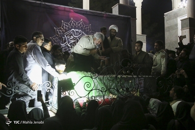 عزاداری شب شهادت امام جعفر صادق (ع)