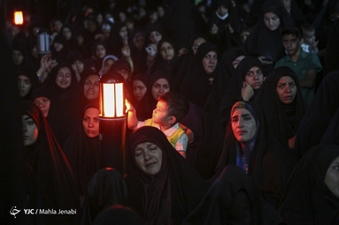 عزاداری شب شهادت امام جعفر صادق (ع)
