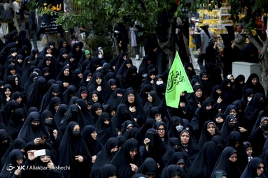 اجتماع عزاداران مشهدی به‌ مناسبت شهادت امام صادق (ع)
