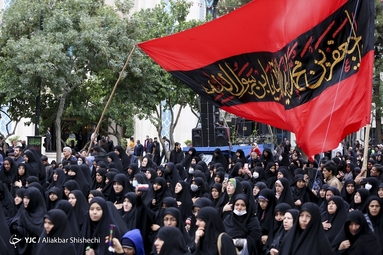 اجتماع عزاداران مشهدی به‌ مناسبت شهادت امام صادق (ع)