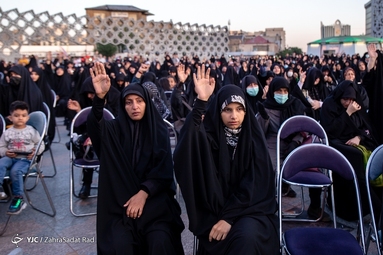 اجتماع عزاداران امام صادق (ع) در میدان امام حسین (ع)