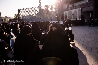اجتماع عزاداران امام صادق (ع) در میدان امام حسین (ع)