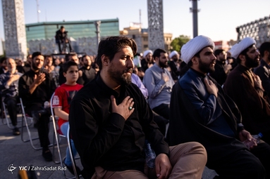 اجتماع عزاداران امام صادق (ع) در میدان امام حسین (ع)