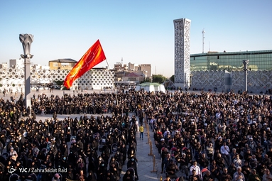 اجتماع عزاداران امام صادق (ع) در میدان امام حسین (ع)