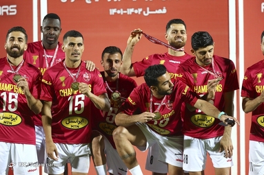 جشن قهرمانی پرسپولیس در بیست و دومین دوره لیگ برتر فوتبال ایران