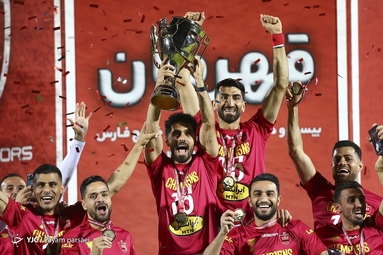 جشن قهرمانی پرسپولیس در بیست و دومین دوره لیگ برتر فوتبال ایران