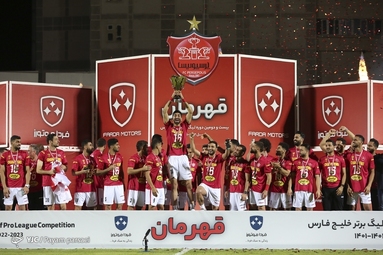 جشن قهرمانی پرسپولیس در بیست و دومین دوره لیگ برتر فوتبال ایران
