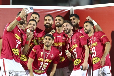 جشن قهرمانی پرسپولیس در بیست و دومین دوره لیگ برتر فوتبال ایران