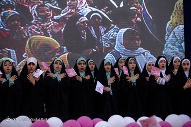 جشن دختران ماه به مناسبت ولادت حضرت معصومه سلام الله علی‌ها و روز دختر