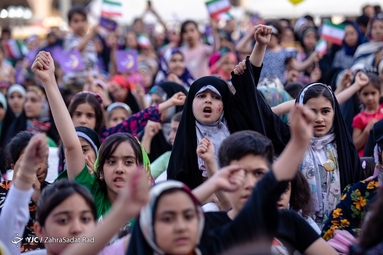 جشن دختران ماه به مناسبت ولادت حضرت معصومه سلام الله علی‌ها و روز دختر