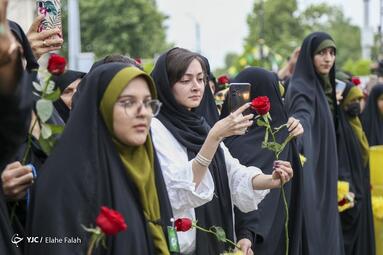 استقبال از کاروان خادمان حرم رضوی (ع) به مناسبت گرامیداشت دهه کرامت و سالروز میلاد با سعادت حضرت امام رضا (ع) در شهر رشت