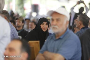مراسم شصتمین سالگرد ۱۵ خرداد در گلزار شهدای «مسگرآباد» تهران