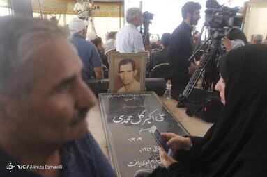 مراسم شصتمین سالگرد ۱۵ خرداد در گلزار شهدای «مسگرآباد» تهران