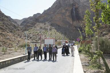 بازدید اهالی مطبوعات داخلی و خارجی از پیشرفت‌های صنعتی سیرجان