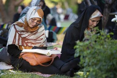 مراسم قرائت دعای پر فیض عرفه در همدان