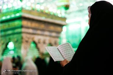 مراسم قرائت دعای پر فیض عرفه در حرم شاهچراغ(ع)