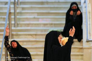 مراسم قرائت دعای پر فیض عرفه در حرم شاهچراغ(ع)