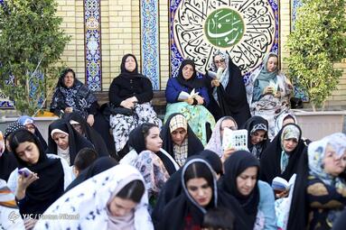 مراسم قرائت دعای پر فیض عرفه در امام زاده صالح (ع)