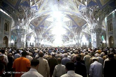 اقامه نماز عید قربان در حرم مطهر رضوی