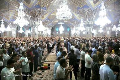 اقامه نماز عید قربان در حرم مطهر رضوی