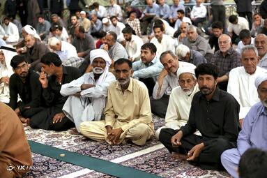 اقامه نماز عید قربان در حرم مطهر رضوی