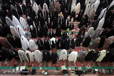 اقامه نماز عید قربان در حرم حضرت معصومه(س)